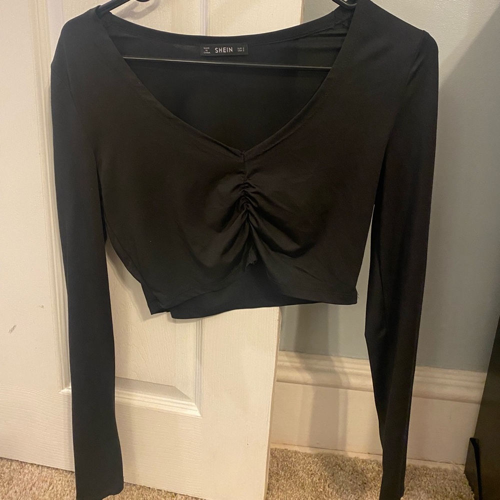 Black Shein long sleeved crop top